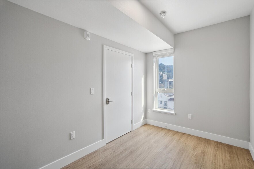 Building Photo - 2480 Bancroft Way