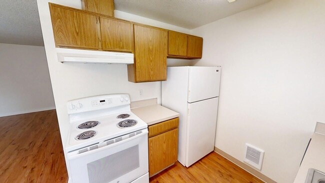 Building Photo - 618 NE 93rd Ave