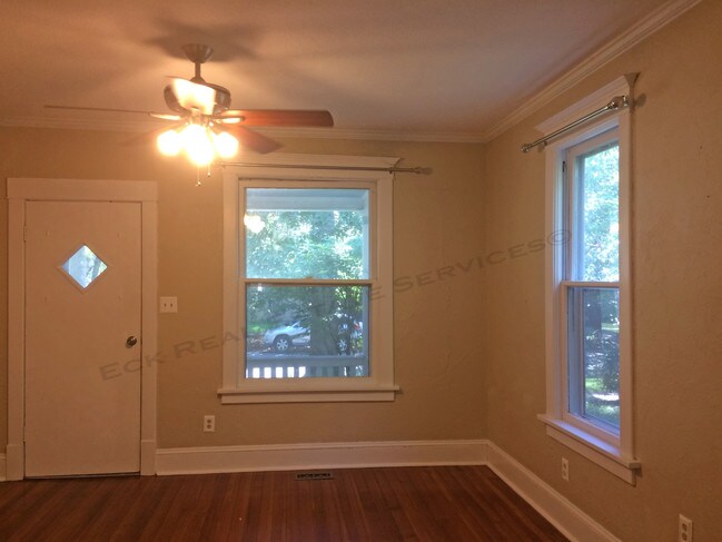 Building Photo - 729 Missouri St