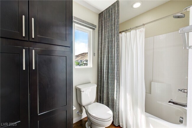Building Photo - 7017 Pearl Hilltop Ct