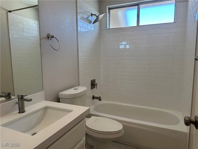 Building Photo - 2427 Cliffwood Dr