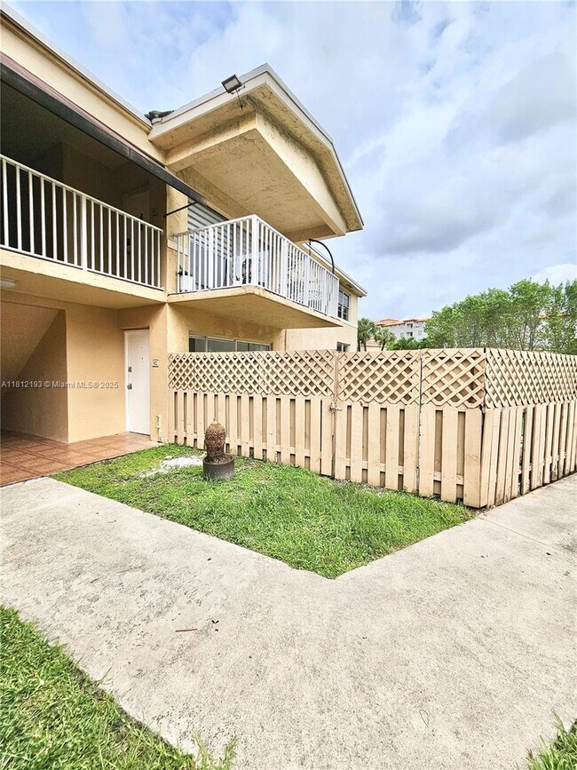 Building Photo - 4250 NW 79th Ave
