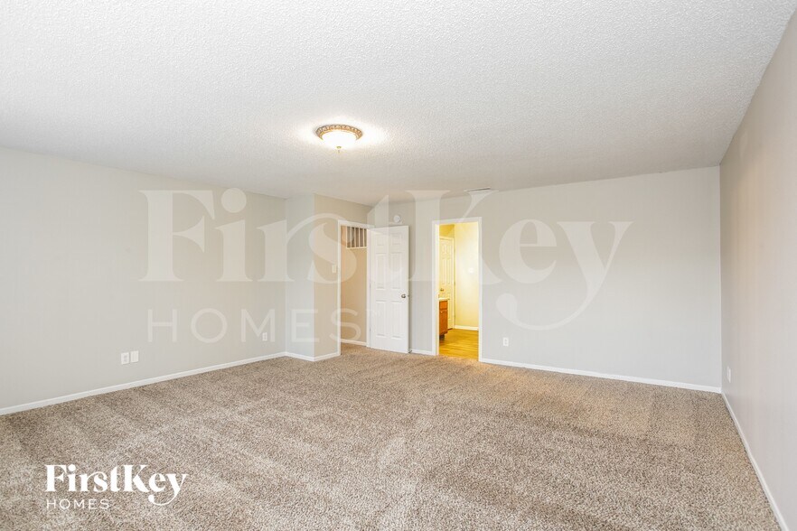 Building Photo - 6350 Eastern Range Rd