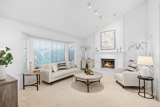 Building Photo - 9346 Laurentian Dr