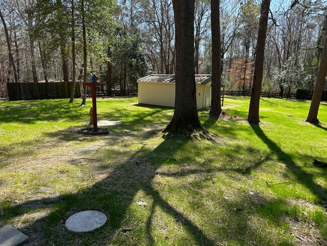 Building Photo - Charming Renovated 3 Bedroom, 1.5 Bath Home located off Hwy 87 on a 1 Acre lot.