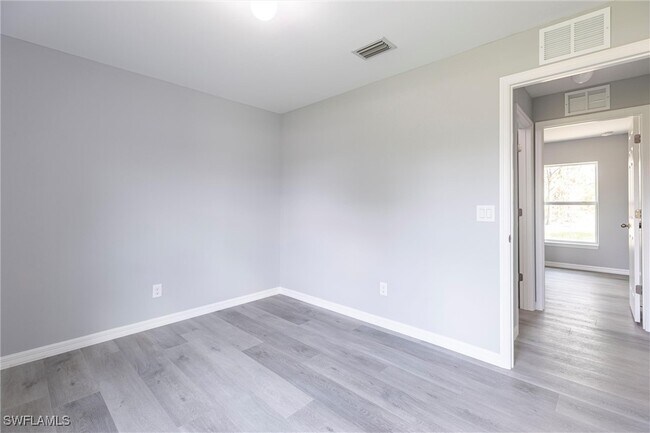Building Photo - 2908 35th St W