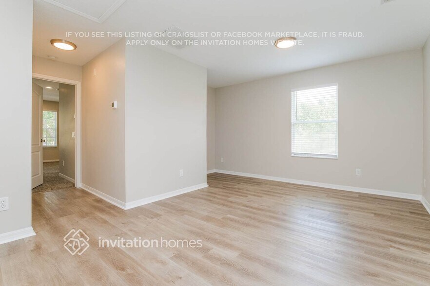Building Photo - 17513 Stinchar Dr