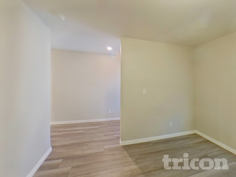 Building Photo - 6124 Tawakoni Ln