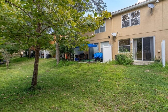 Building Photo - 2678 Mayaguana St