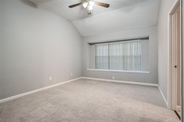 Building Photo - 10000 Queens Rd