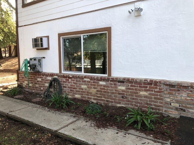 Building Photo - 1067 Ridge Park Dr