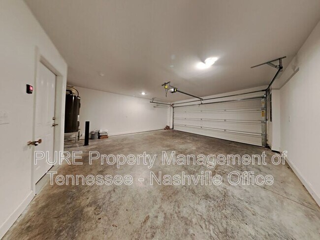 Building Photo - 1750 Park Terrace Ln
