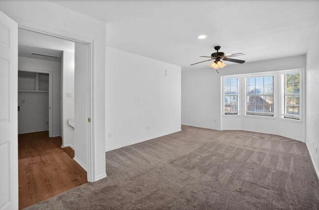 Building Photo - 3220 Preston Dr