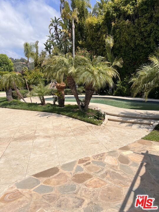 Building Photo - 114 S Layton Dr