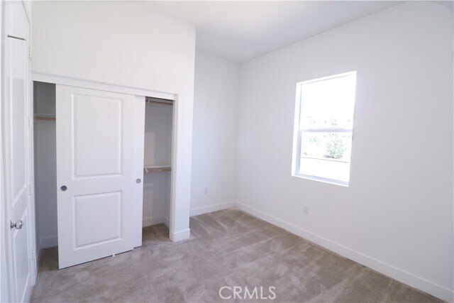 Building Photo - 273 Shoveler