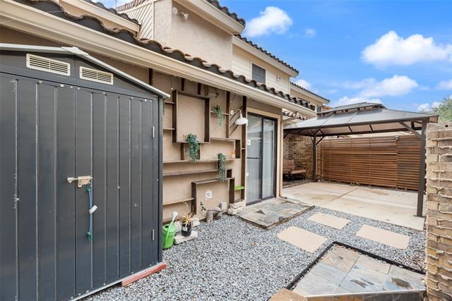 Building Photo - 2502 Tierra Dr