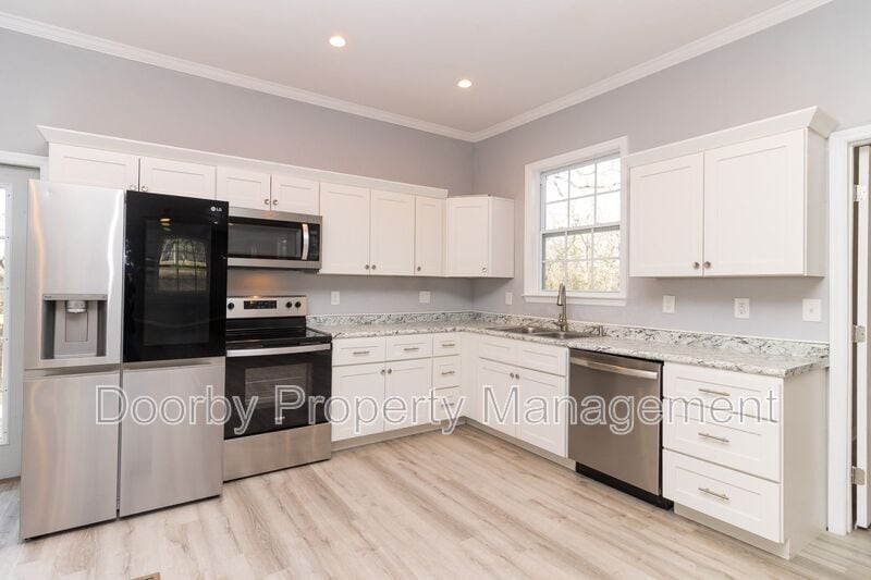 Building Photo - 203 Timberlinks Dr