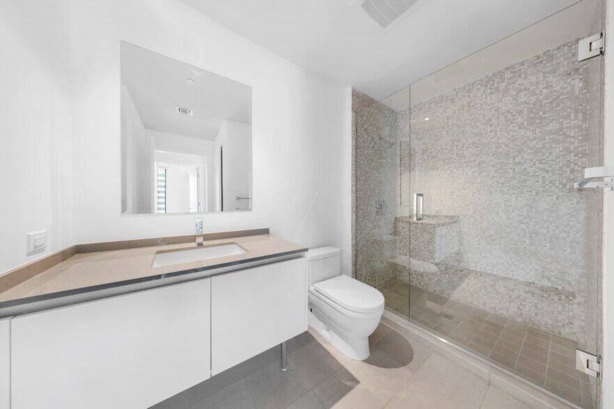 Building Photo - 88 SW 7th St