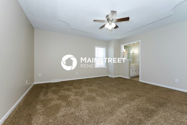 Building Photo - 5 Bedroom Pet-Friendly Home in Kansas City...