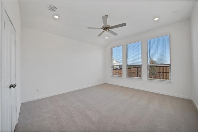 Building Photo - 1505 Adams Dr