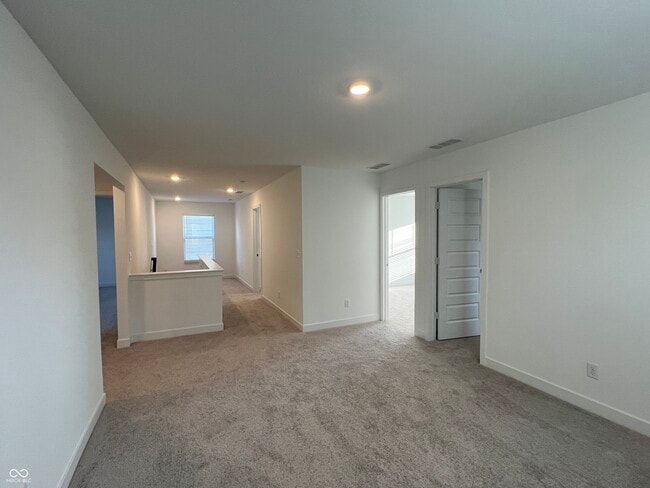 Building Photo - 5580 Cherry Hl Dr