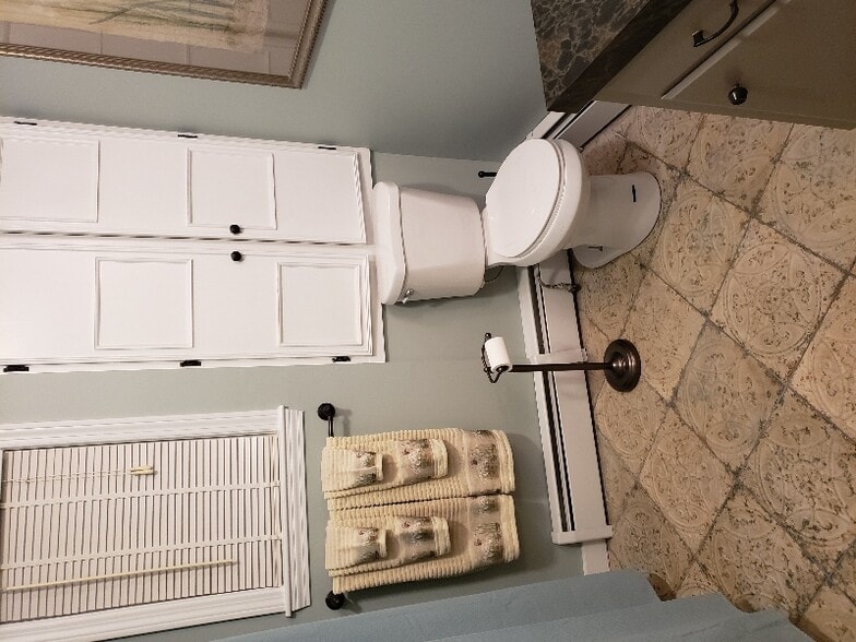 Building Photo - 60 Glenwood Ave