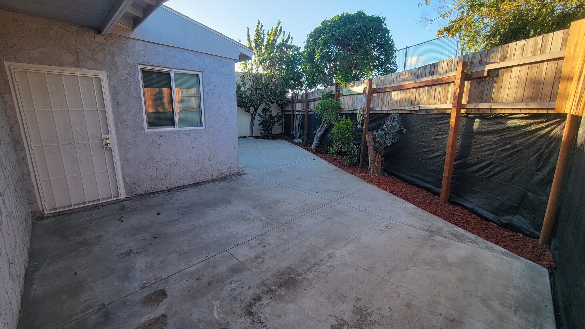 Building Photo - 2325 W Sequoia Ave