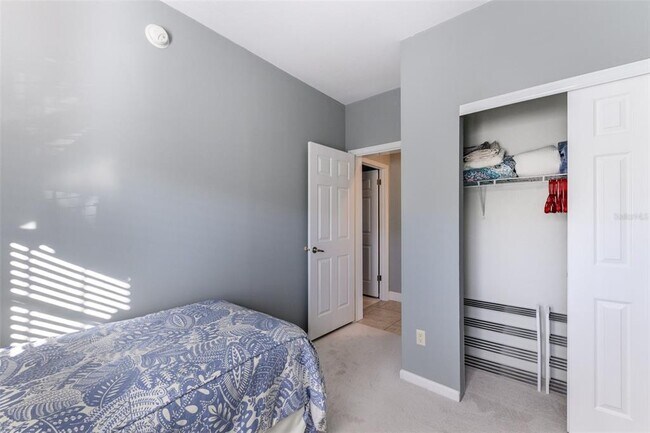 Building Photo - 2 Emden Cir