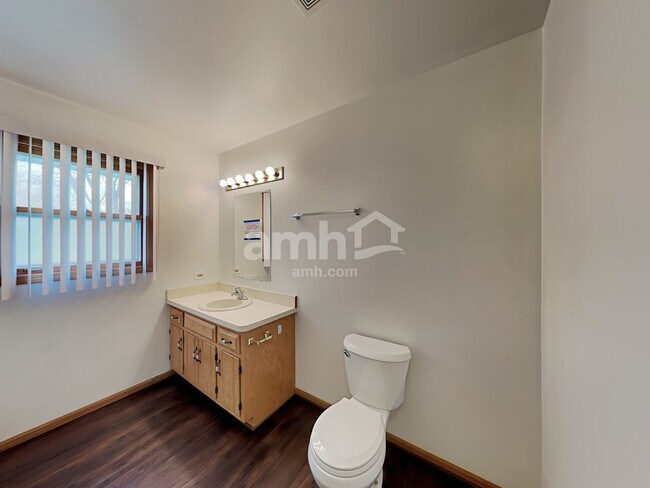 Building Photo - 370 Brink Drive