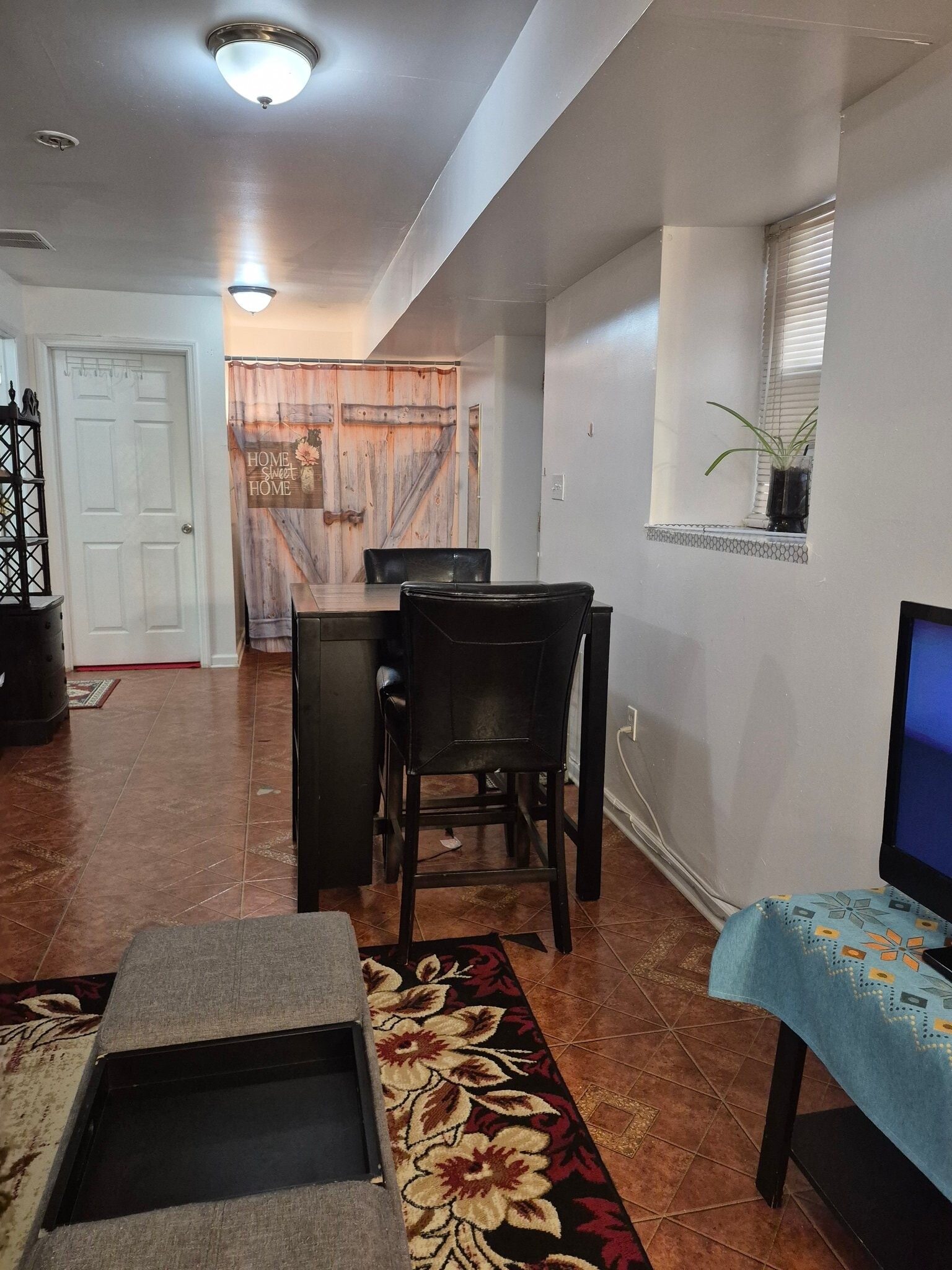 Building Photo - 146 Terrace Ave