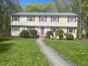 Building Photo - 172 Commonwealth Ave
