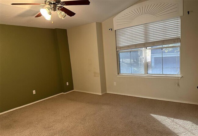 Building Photo - 10214 Maydelle Dr