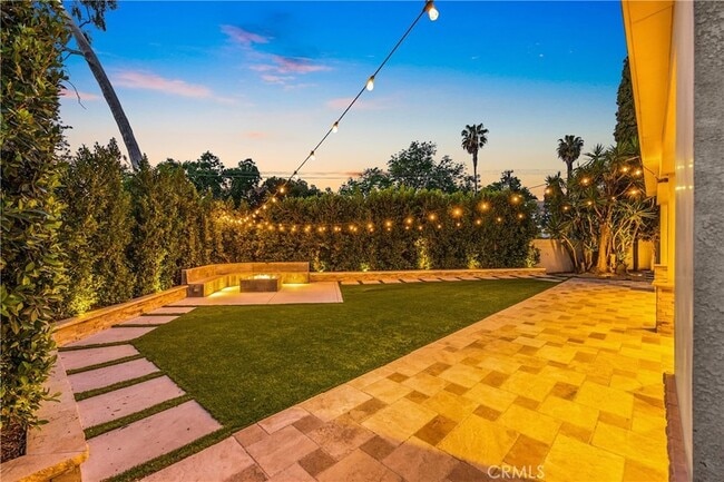 Building Photo - 1320 N Van Gogh Cir