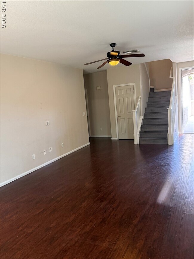 Building Photo - 10580 Calico Pines Ave