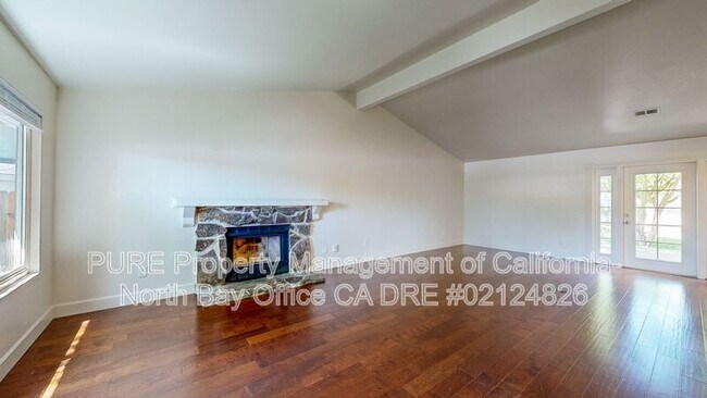 Building Photo - 360 Manka Cir