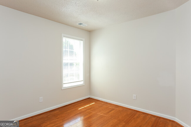 Building Photo - 6802 Browns Mill Walk