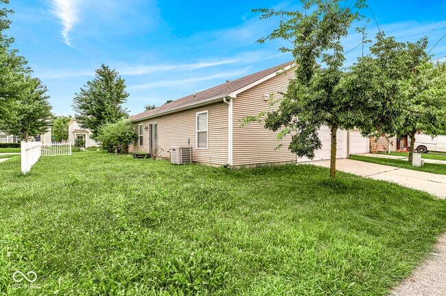 Building Photo - 12254 Maize Dr