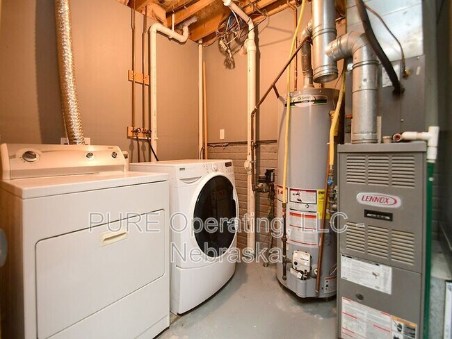 Building Photo - 7460 N 110th Ave