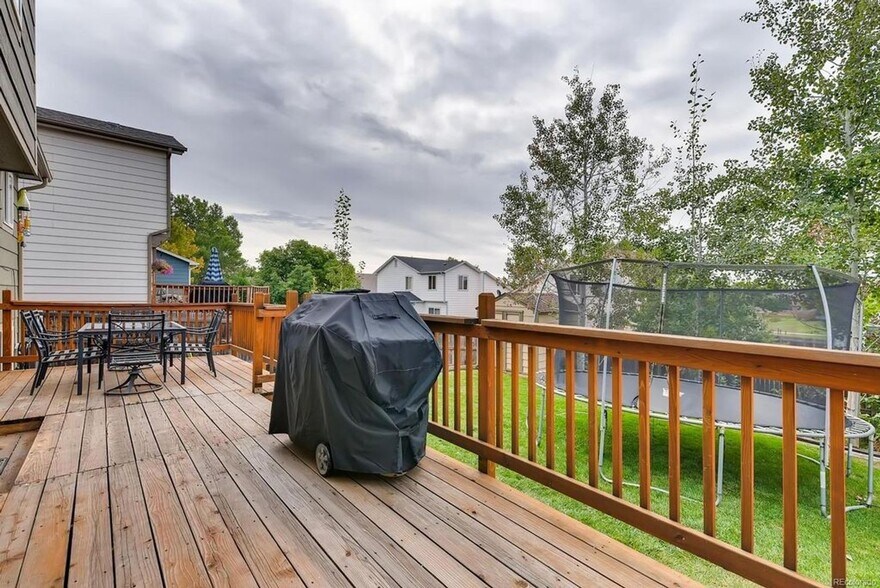 Building Photo - 5530 E 130th Dr