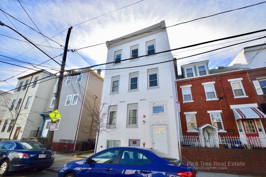 Building Photo - 191 Everett St