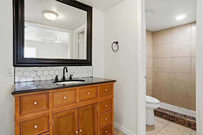 Building Photo - 129 Mountain View Dr