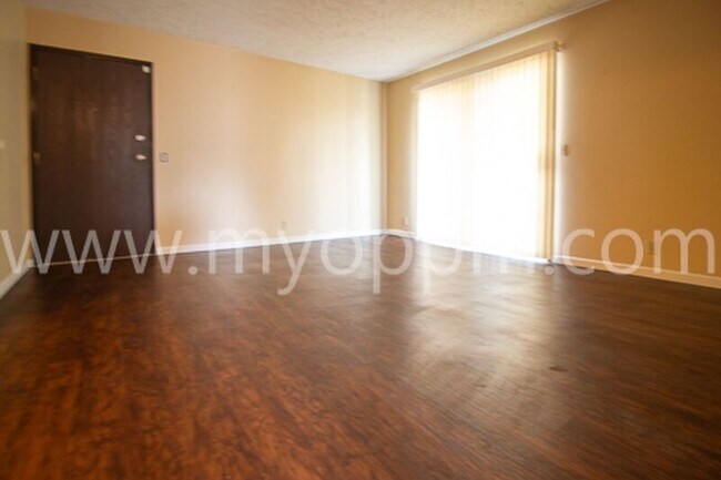 Building Photo - 8620 N 31st St