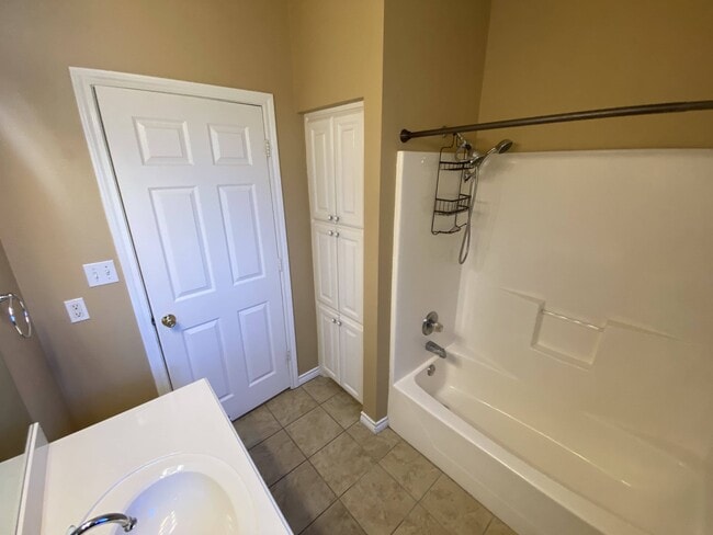 Building Photo - 6012 Remington N Cir