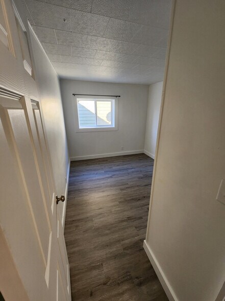 Building Photo - 308 Prentice Ave