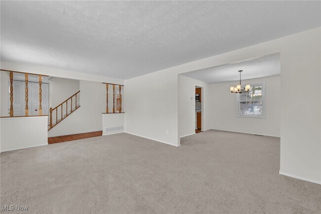 Building Photo - 5601 Sunset Dr