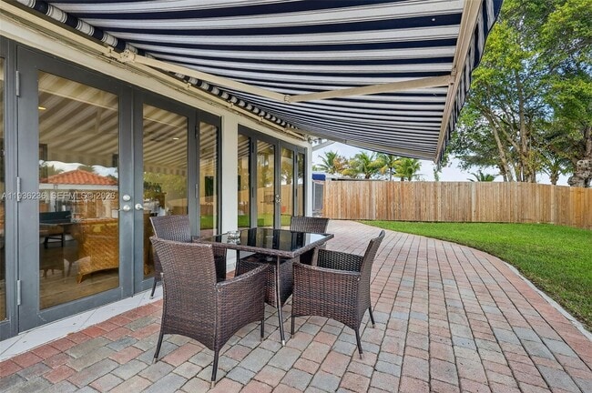 Building Photo - 17841 NW 84th Ct