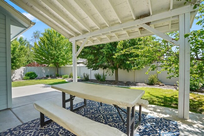 Building Photo - 11230 Silver River Loop