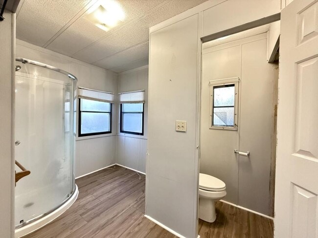 Building Photo - 965 Weems Chapel Rd