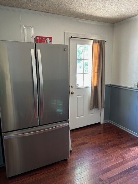 Backdoor - 311 Sunny Acre Dr