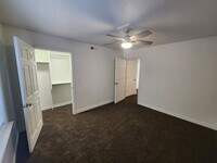 Building Photo - Condo in Orem